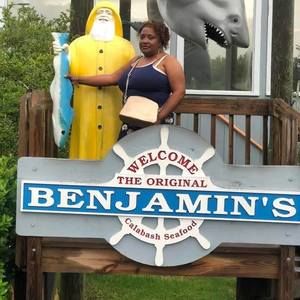 Meet your Posher, Sharon